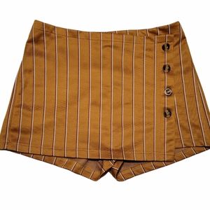 Charlotte Russe Shorts Sz L